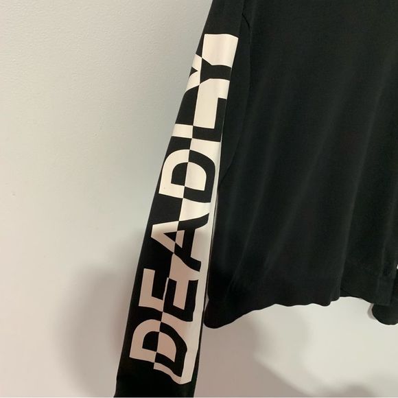 Divided by H&M black “deadly” sweatshirt size XS 100% cotton - Picture 3 of 5